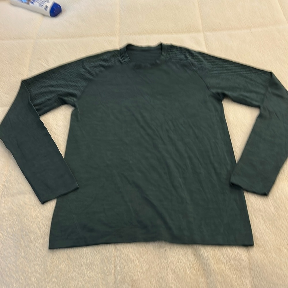 Lululemon Long Sleeve T-Shirt